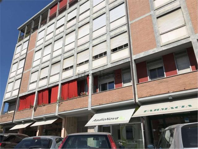 Appartamento in affitto di 120 m² in Via Bologna, 88