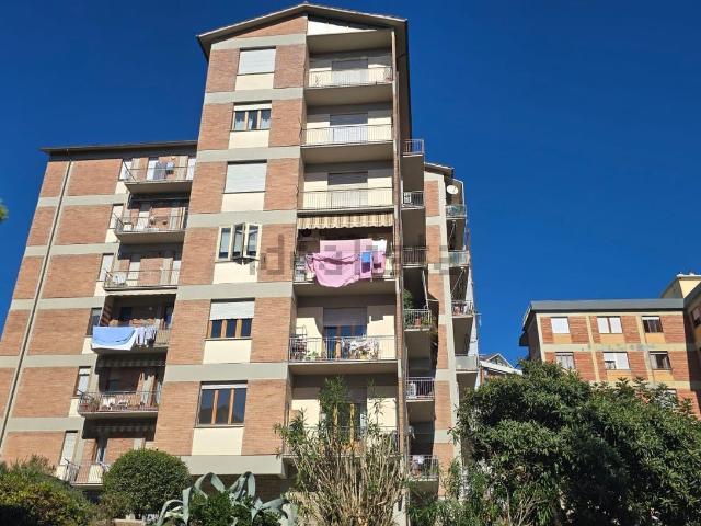 Appartamento in affitto di 120 m² in Via Bernardino Perfetti