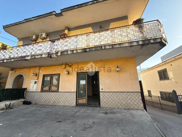 Appartamento in affitto di 120 m² in Via Bers C Donnarumma, 30