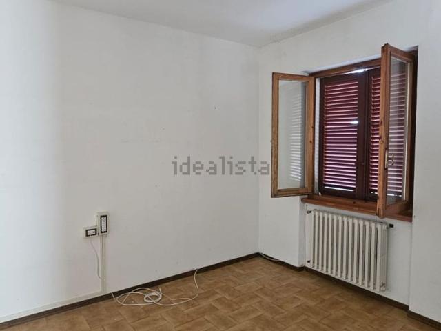 Appartamento in affitto di 120 m² in Via G. Matteotti