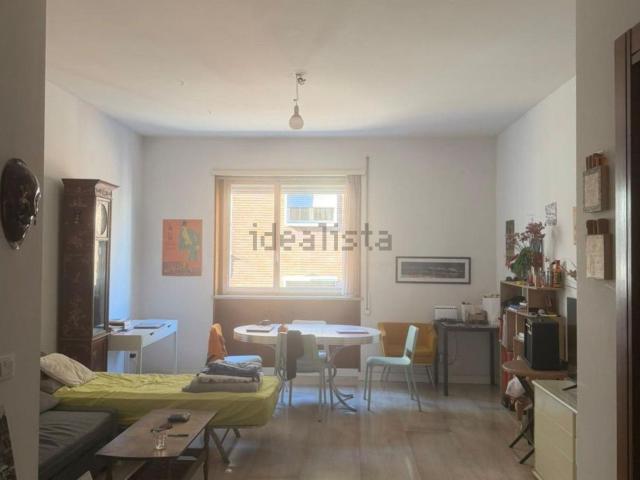 Appartamento in affitto di 120 m² in Via Giuseppe Grabinski, 1