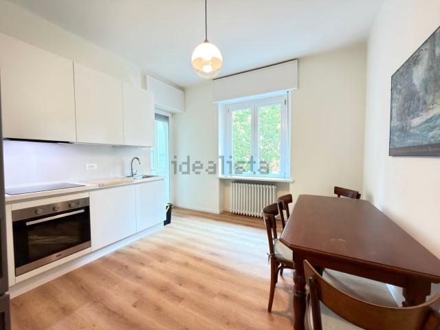 Appartamento in affitto di 120 m² in Via Giacomo Medici, 4