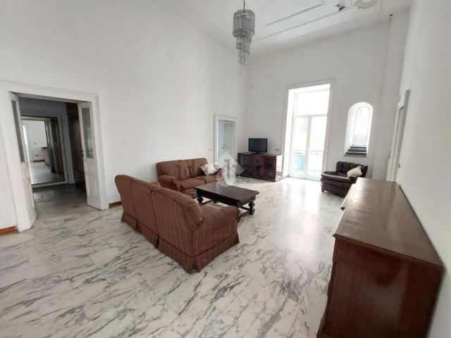 Appartamento in affitto di 120 m² in Via Giacinto Gigante, 148
