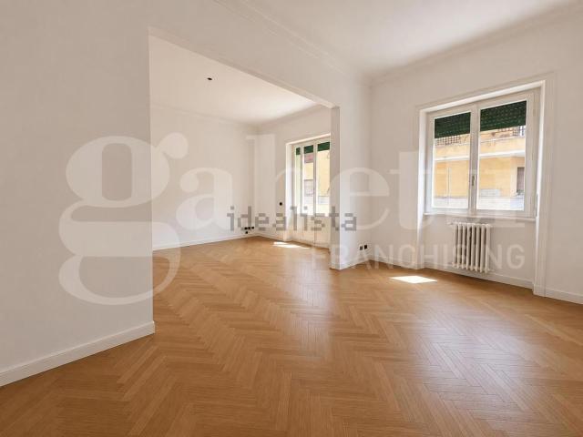 Appartamento in affitto di 120 m² in Via Giosuè Borsi