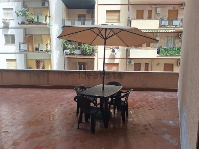 Appartamento in affitto di 120 m² in Via Giovanni Dotto, 12