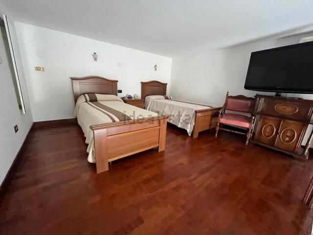 Appartamento in affitto di 120 m² in Via Giovanni Scherillo
