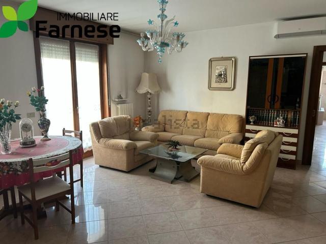 Appartamento in affitto di 120 m² in Via Guido Ucelli di Nemi, 11