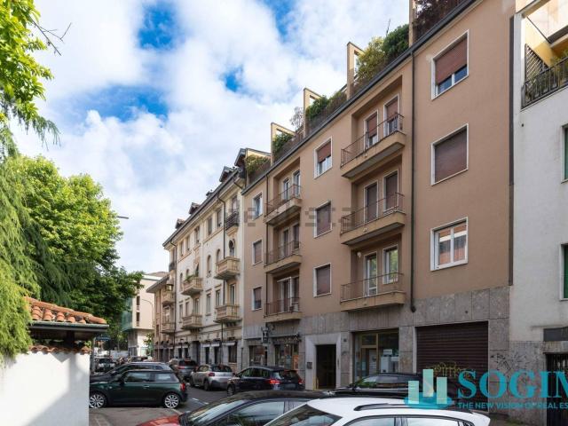 Appartamento in affitto di 120 m² in Via Dante Alighieri, 28