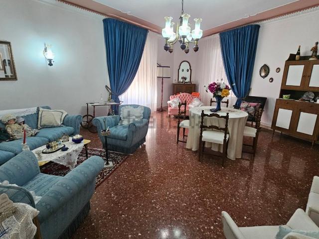 Appartamento in affitto di 120 m² in Via dei Mulini