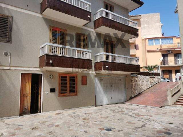 Appartamento in affitto di 120 m² in Via dei Pini, 16