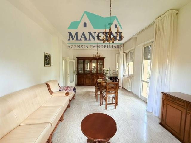 Appartamento in affitto di 120 m² in Via del Burrone