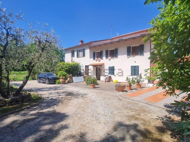Appartamento in affitto di 120 m² in Via di Montalbano, 308