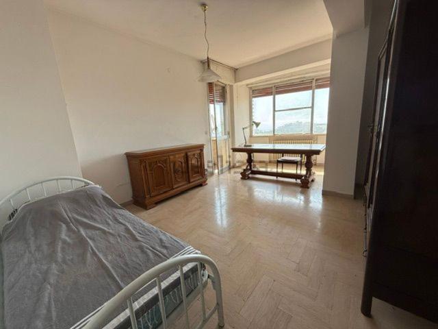 Appartamento in affitto di 120 m² in Via Eugubina