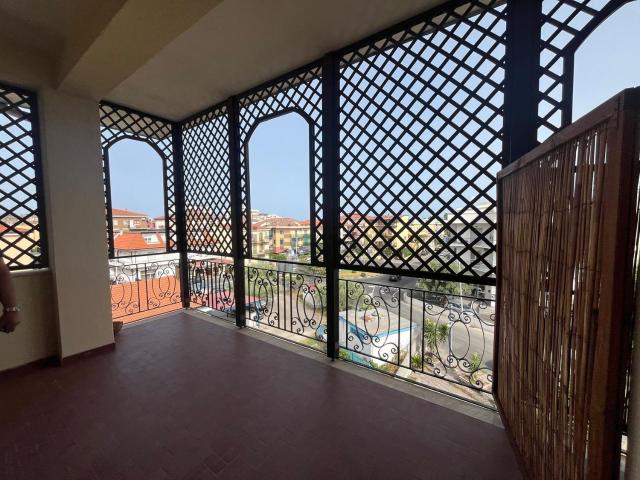 Appartamento in affitto di 120 m² in Via Francesco Cilea
