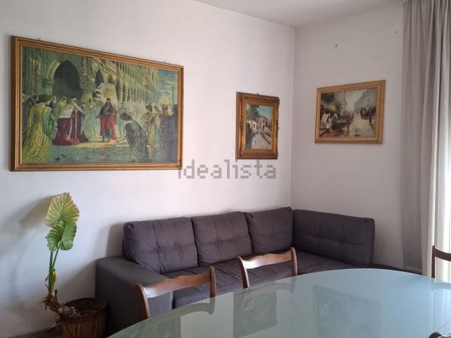 Appartamento in affitto di 120 m² in Via Onofrio Buccini