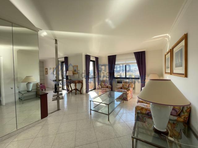 Appartamento in affitto di 120 m² in Via Oro, 2