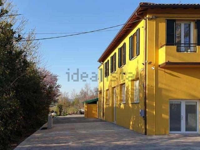 Appartamento in affitto di 120 m² in Via Legnana, 2055