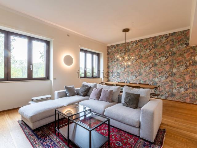 Appartamento in affitto di 120 m² in Via Mario Pagano