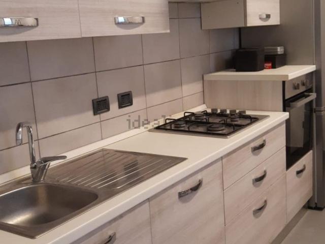 Appartamento in affitto di 120 m² in Via Melchiorre Gioia, 28