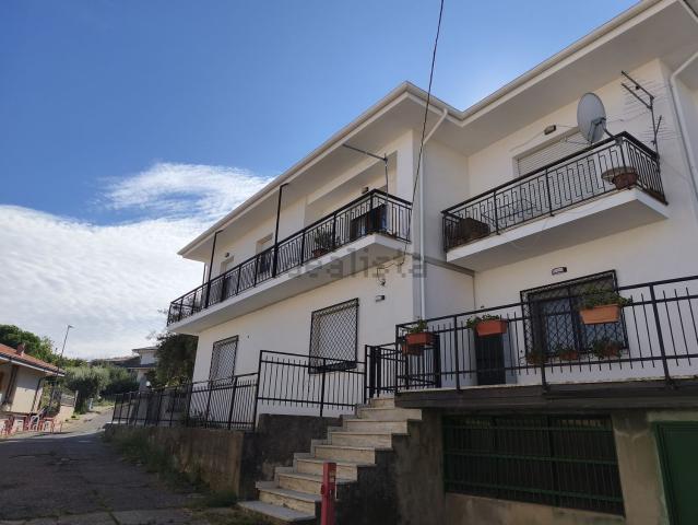 Appartamento in affitto di 120 m² in Via Municipio