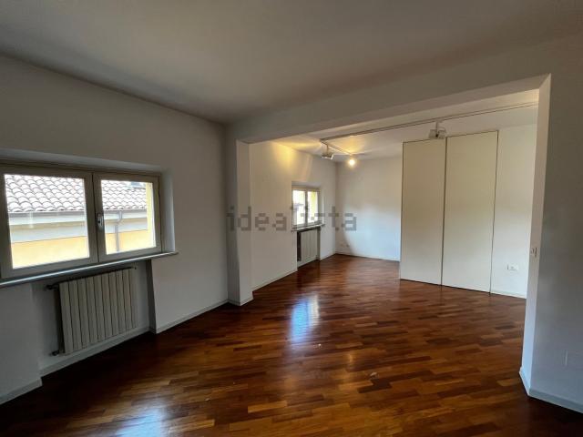 Appartamento in affitto di 120 m² in Via San Cristoforo, 28