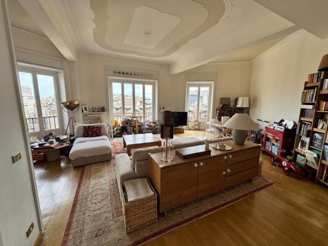 Appartamento in affitto di 120 m² in Via San Giovanni sul Muro