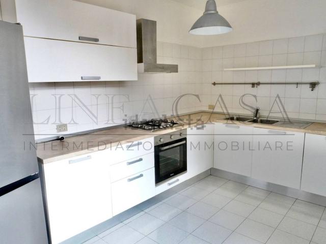 Appartamento in affitto di 120 m² in Via Sant&apos Alessandro
