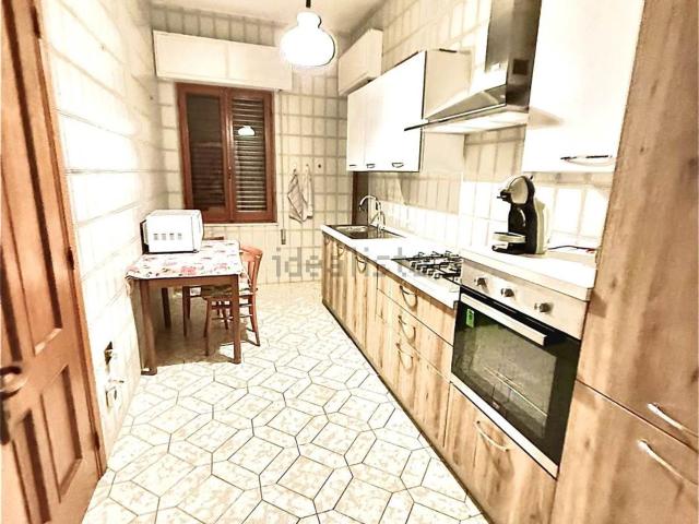 Appartamento in affitto di 120 m² in Via Santa Croce, 16
