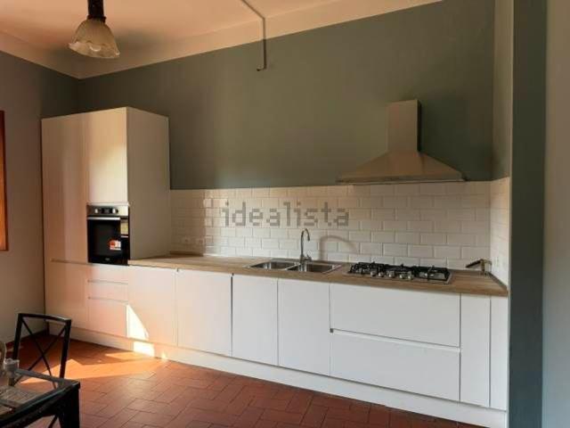 Appartamento in affitto di 120 m² in Via Senese