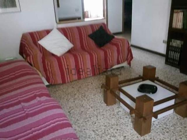 Appartamento in affitto di 120 m² in Via P. M. Virgilio, 27