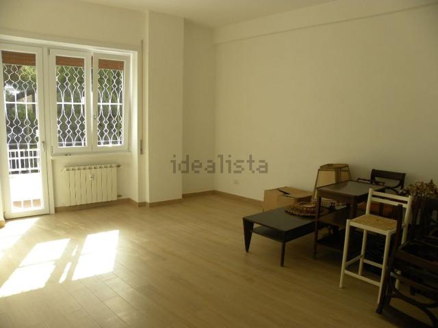 Appartamento in affitto di 120 m² in Via Paola Falconieri, 13