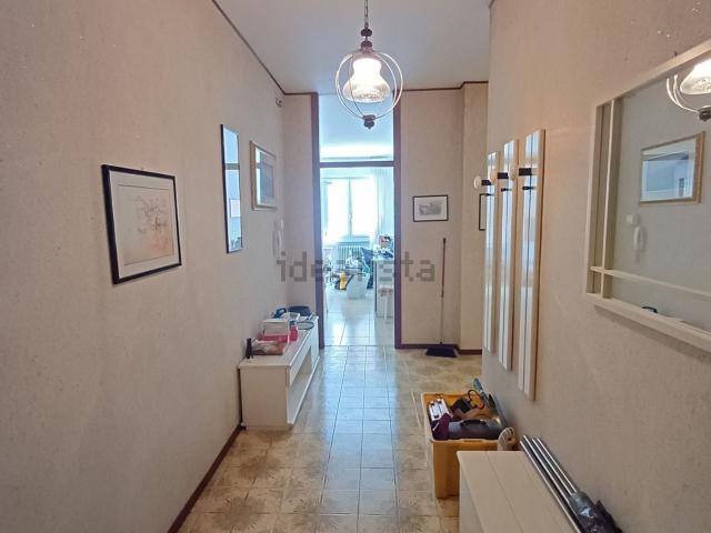 Appartamento in affitto di 120 m² in Via Pasubio