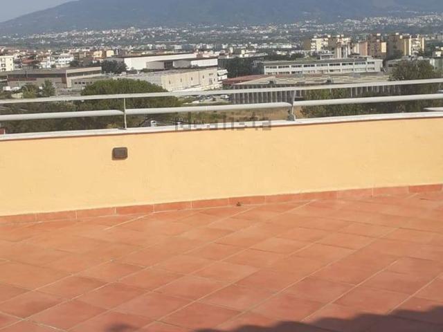Appartamento in affitto di 120 m² in Via Professor G. Grimaldi, 43