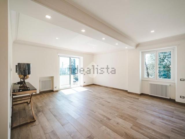 Appartamento in affitto di 120 m² in Via Raffaele Issel, 3