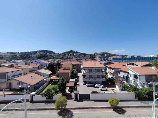 Appartamento in affitto di 120 m² in Via Tivoli