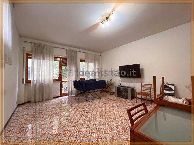 Appartamento in affitto di 120 m² in Via Vitruvio