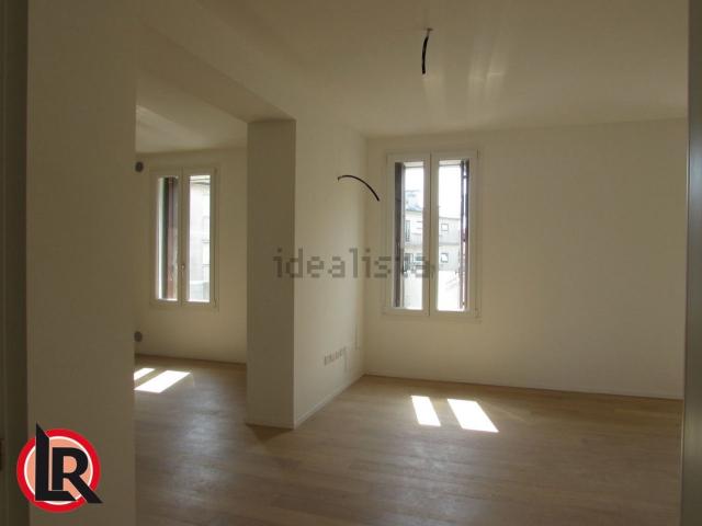 Appartamento in affitto di 120 m² in Via XX Settembre
