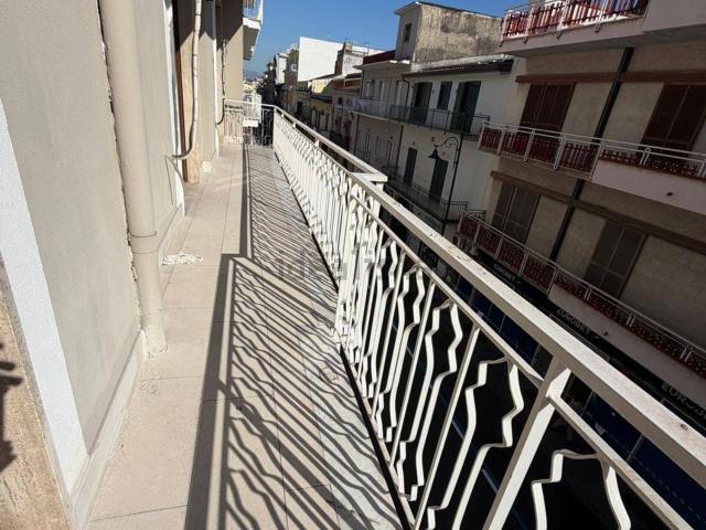 Appartamento in affitto di 120 m² in Via XX Settembre