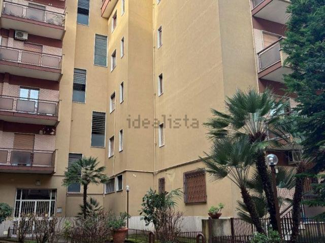 Appartamento in affitto di 120 m² in Viale Giacomo Leopardi