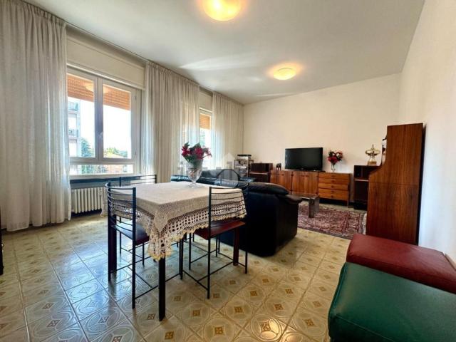 Appartamento in affitto di 120 m² in Viale Luciano Manara