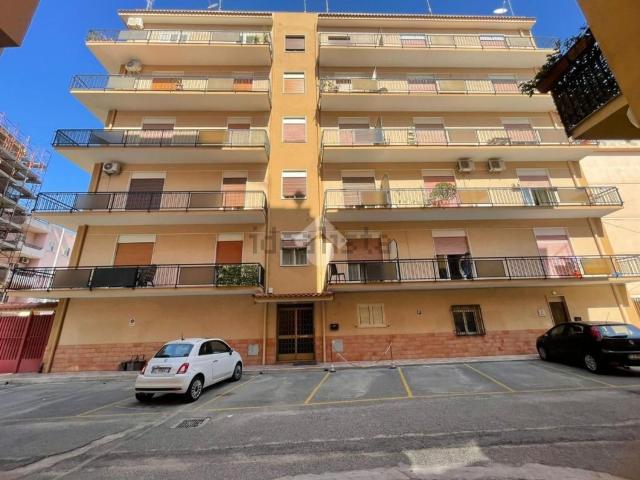 Appartamento in affitto di 120 m² in Viale Messina, 7