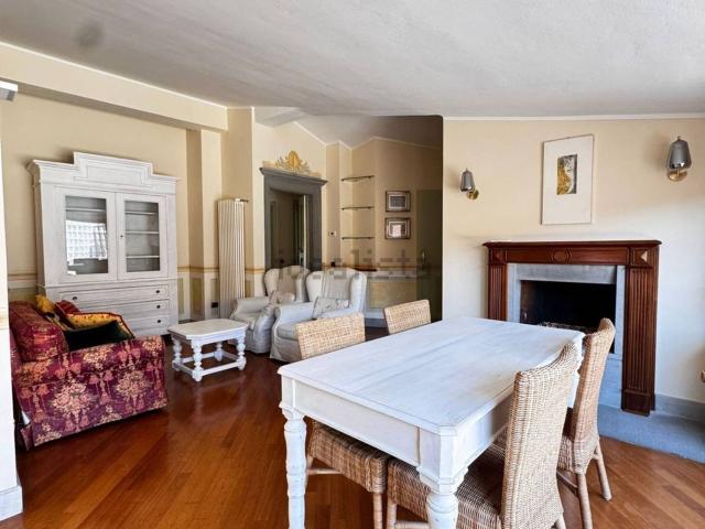 Appartamento in affitto di 120 m² in Viale Orgnieri