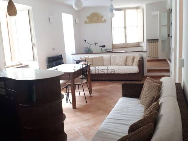 Appartamento in affitto di 120 m² in Vico II Cavallo