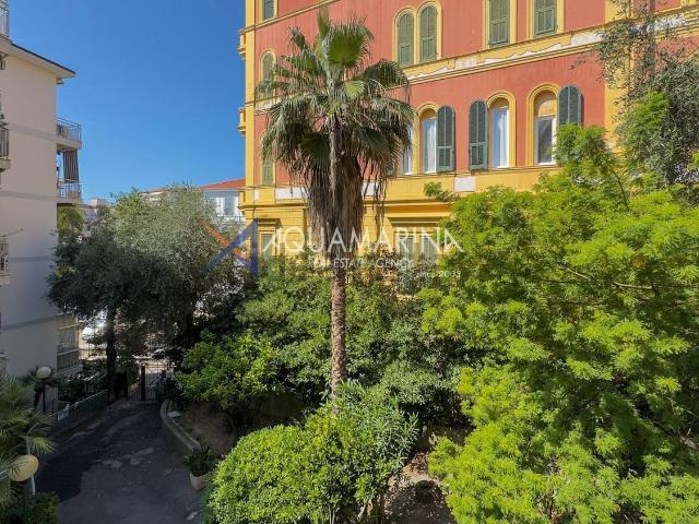 Appartamento in affitto di 120 m² in Corso degli Inglesi, 18