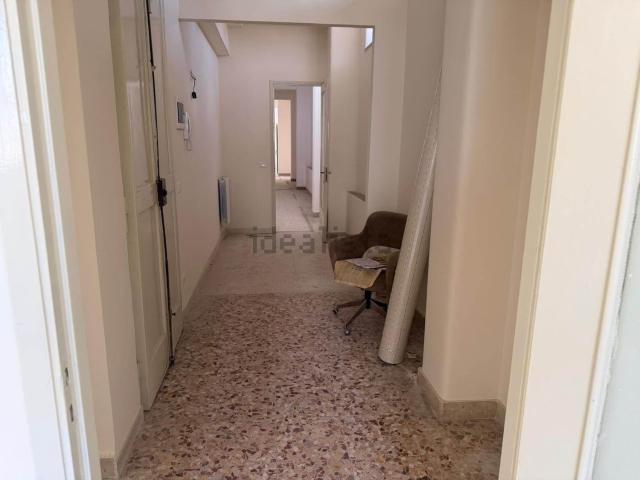 Appartamento in affitto di 120 m² in Corso delle Province, 105