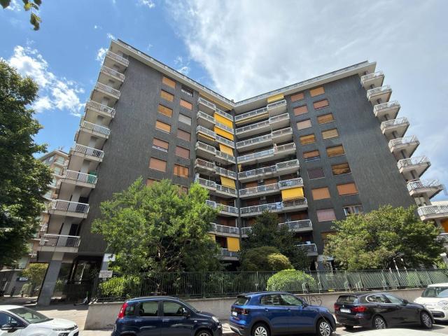 Appartamento in affitto di 120 m² in Piazza Riccardo Cattaneo, 21