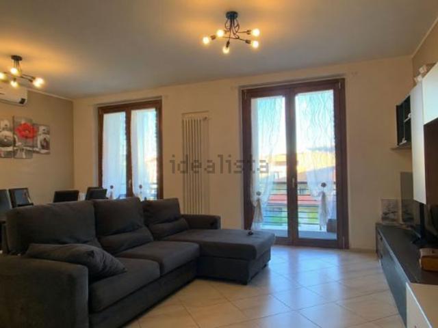 Appartamento in affitto di 121 m² in Via Pietro Riccardi
