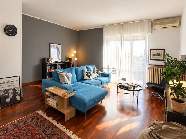 Appartamento in affitto di 121 m² in Largo Luigi Leonardi, 9