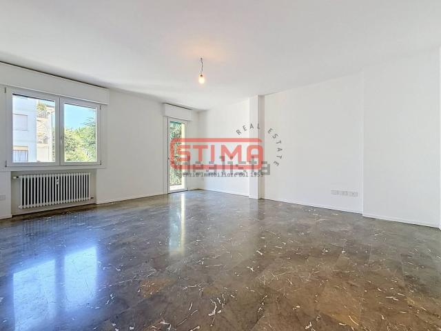 Appartamento in affitto di 122 m²
