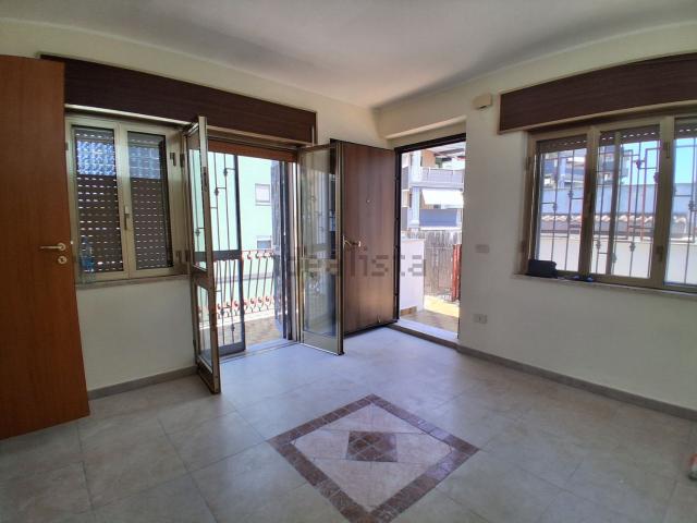 Appartamento in affitto di 122 m² in Viale Unità d&apos Italia, 105